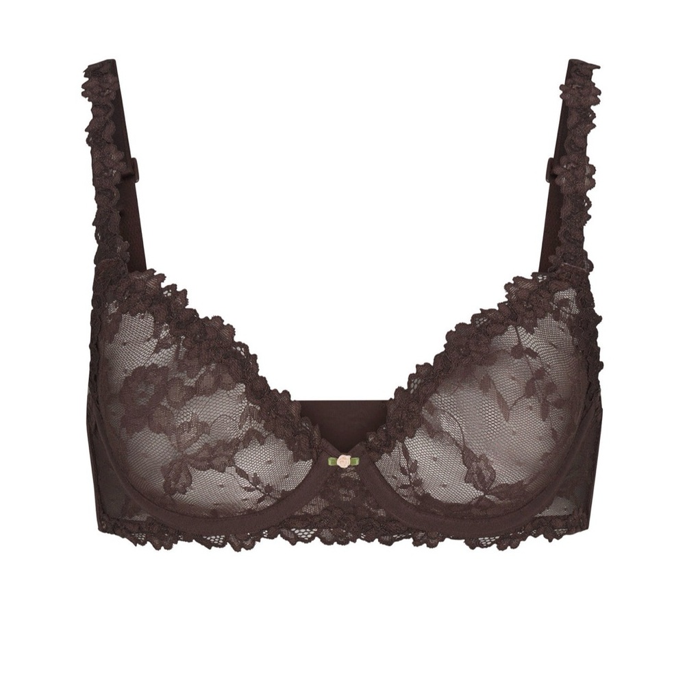 SKIMS Stretch Lace Scoop Bra in Espresso